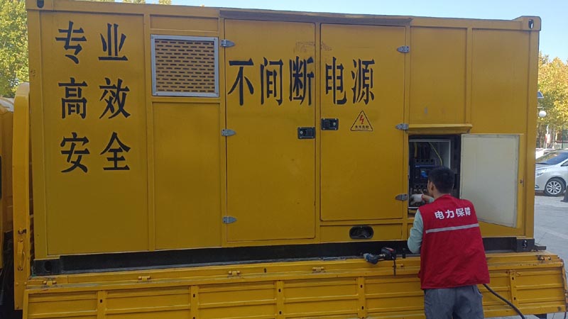 姜堰柴油发电机组和UPS电源配合使用时，如何避免切换过程中的电力中断？