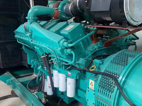 姜堰更换100kW柴油发电机组机油时，需要注意哪些事项？